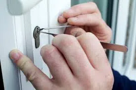 Royal Locksmith Store Wenham, MA 978-891-8073 - emergency-lockout